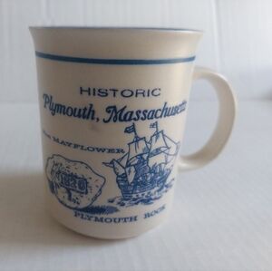 Historic PLYMOUTH Massachusetts COFFEE MUG Mayflower Cup